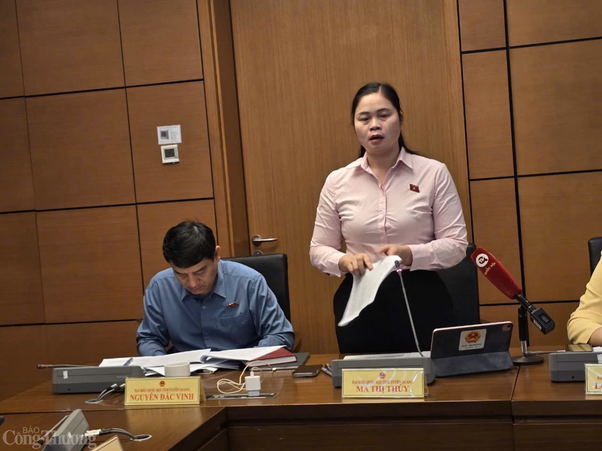 Hoàn thiện thể chế nhằm giải phóng nguồn lực trong đầu tư Hoàn thiện thể chế nhằm giải phóng nguồn lực trong đầu tư