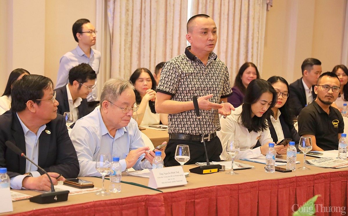 TP. Hồ Chí Minh đối thoại gỡ khó vay vốn giữa ngân hàng và doanh nghiệp xuất khẩu