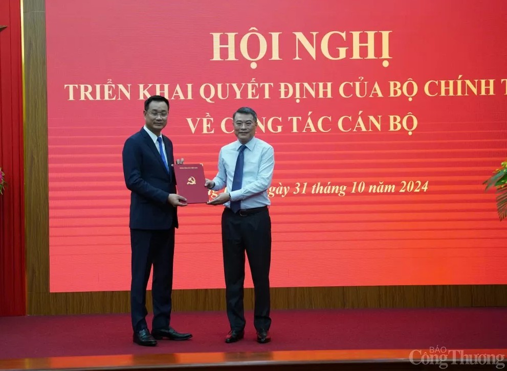 Ông Lê Ngọc Quang được phân công làm Bí thư Tỉnh uỷ Quảng Bình Ông Lê Ngọc Quang được phân công làm Bí thư Tỉnh uỷ Quảng Bình