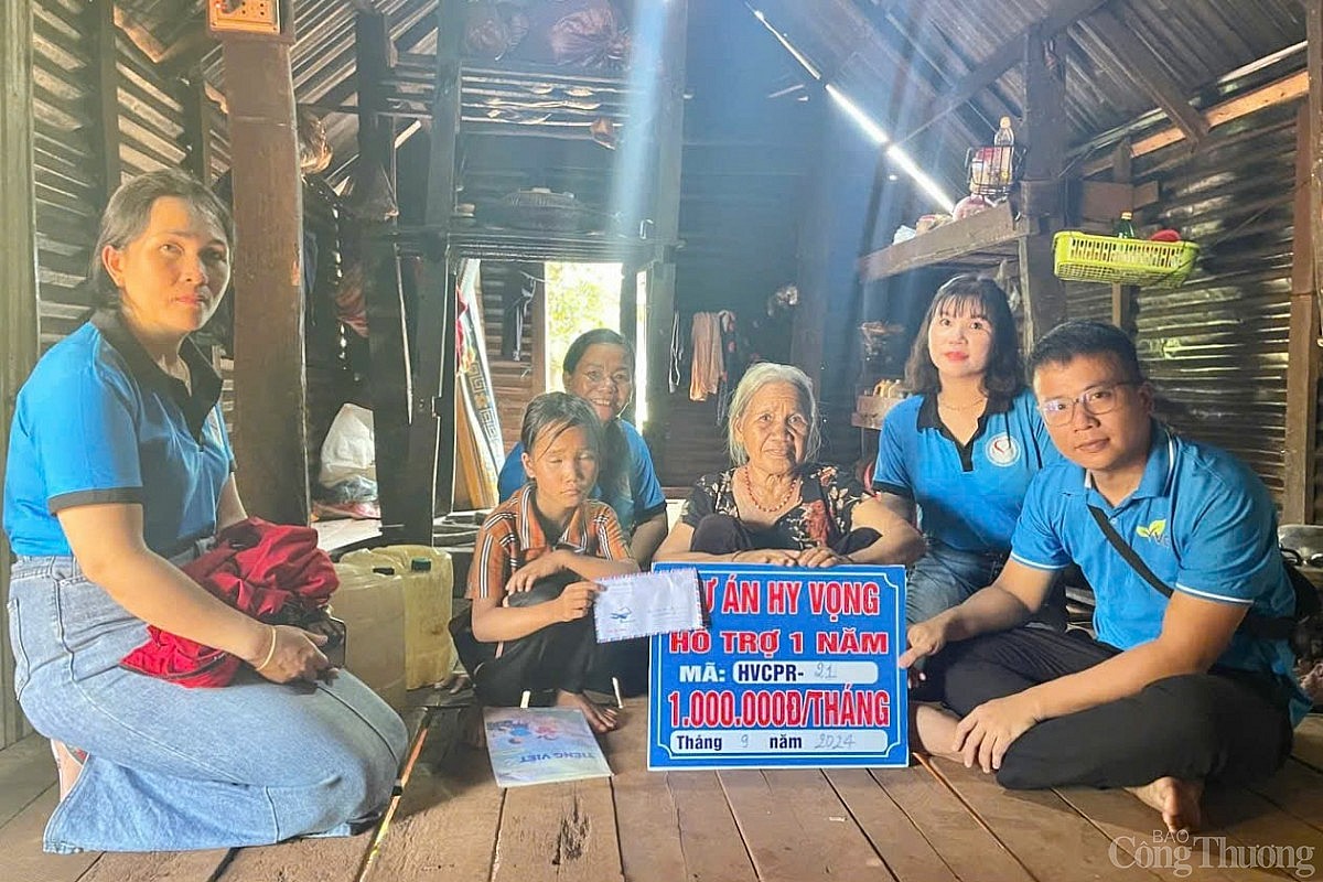 Nâng bước học trò nghèo nơi rẻo cao Chư Prông