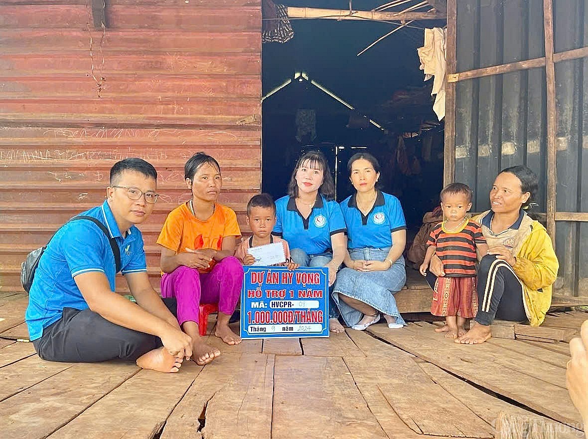 Nâng bước học trò nghèo nơi rẻo cao Chư Prông