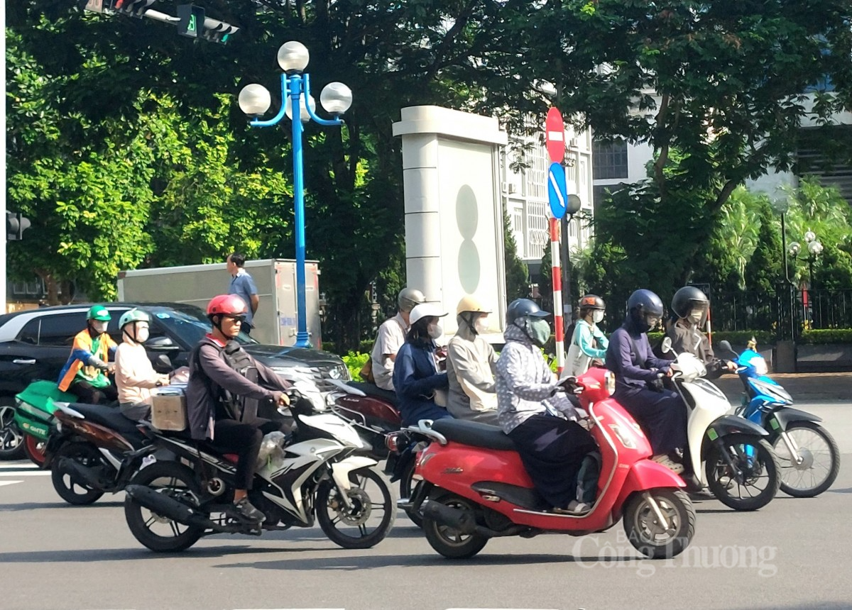 Dự báo thời tiết Hà Nội hôm nay 2/11/2024: Hà Nội ngày cuối tuần nắng có gió Đông Bắc mạnh Dự báo thời tiết Hà Nội hôm nay 2/11/2024: Hà Nội ngày cuối tuần nắng có gió Đông Bắc mạnh