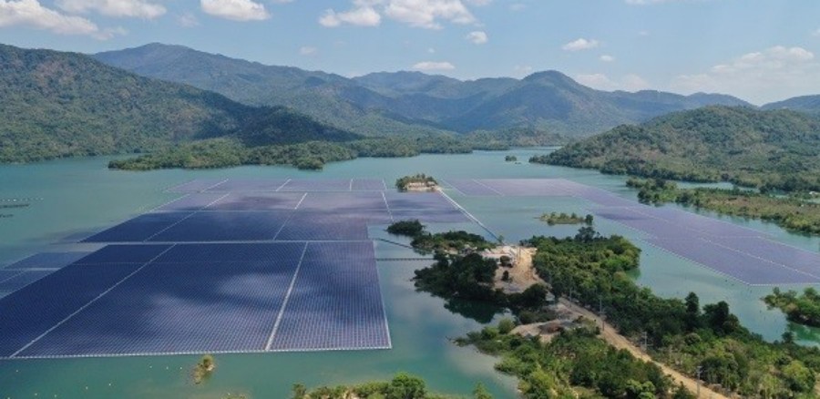 Toàn cảnh Nhà máy Điện mặt trời nổi Đa Mi mà NARIME đã nghiên cứu, thiết kế chế tạo, lắp đặt Hệ thống phao đỡ tấm pin quang điện. Nguồn ảnh: EVN Toàn cảnh Nhà máy Điện mặt trời nổi Đa Mi mà NARIME đã nghiên cứu, thiết kế chế tạo, lắp đặt Hệ thống phao đỡ tấm pin quang điện. Nguồn ảnh: EVN