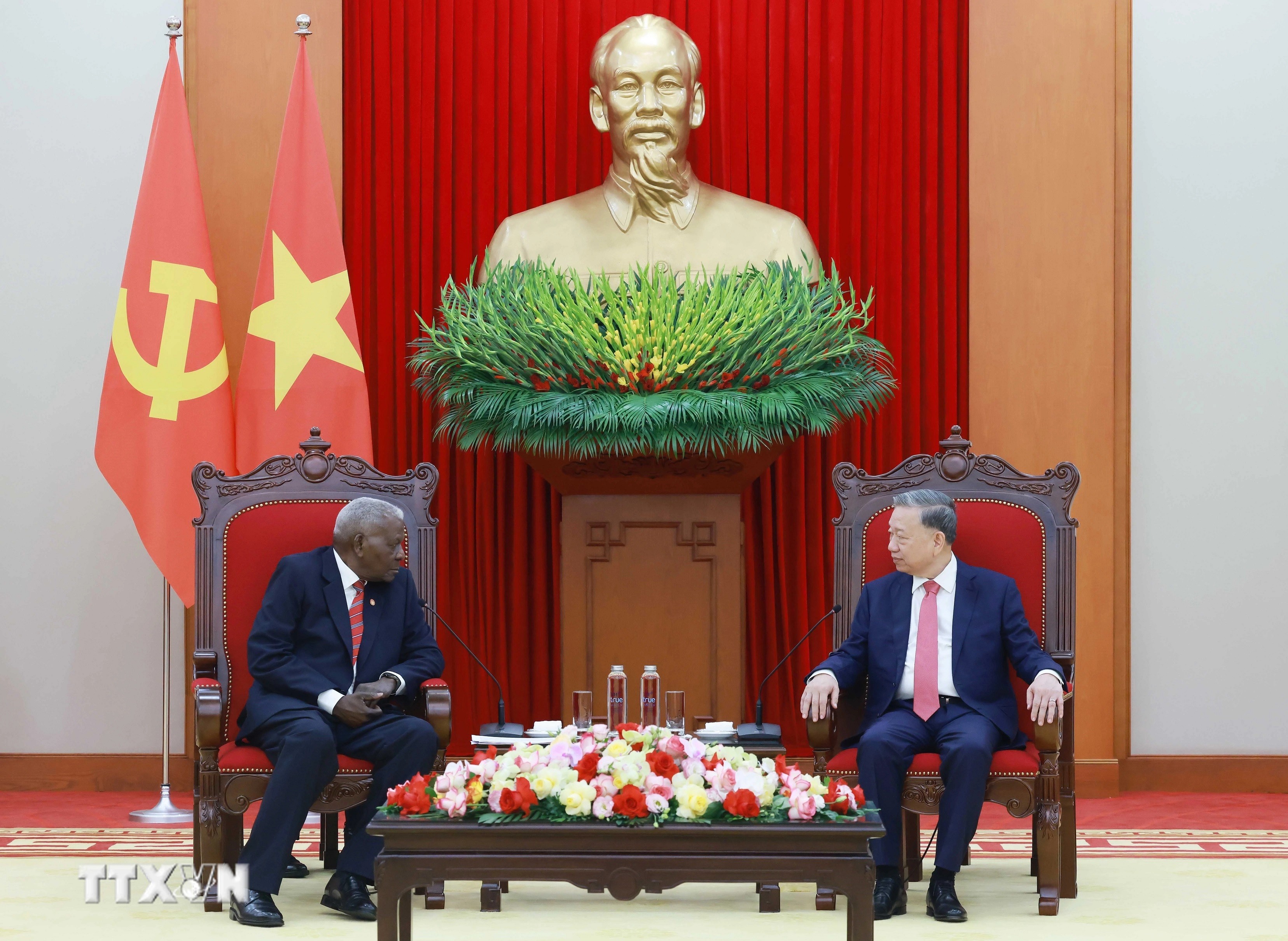 Tổng Bí thư Tô Lâm tiếp Chủ tịch Quốc hội Cuba Esteban Lazo Hérnandez. Tổng Bí thư Tô Lâm tiếp Chủ tịch Quốc hội Cuba Esteban Lazo Hérnandez.