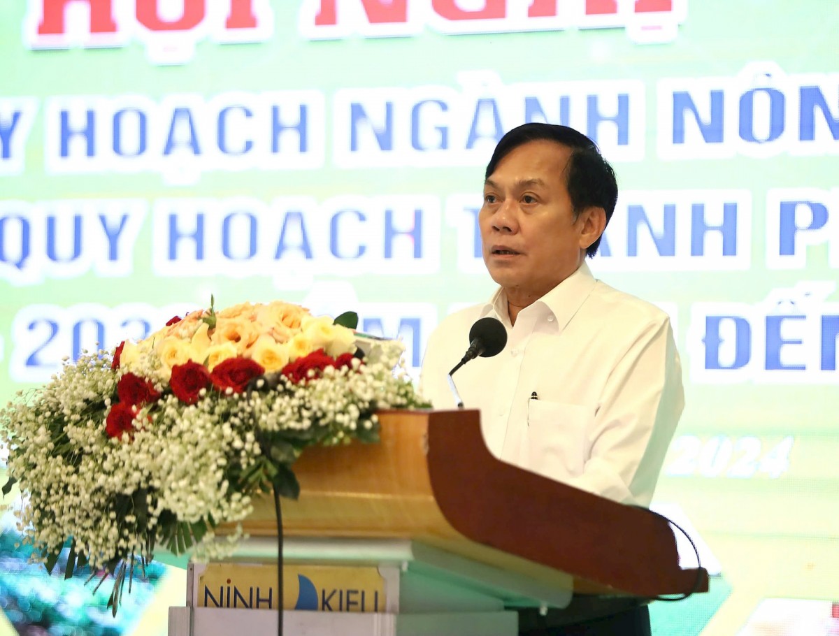 ông Nguyễn Ngọc Hè, Phó Chủ tịch UBND TP. Cần Thơ cho biết, ngành nông nghiệp của Thành phố còn có dư  ông Nguyễn Ngọc Hè, Phó Chủ tịch UBND TP. Cần Thơ cho biết, ngành nông nghiệp của Thành phố còn có dư