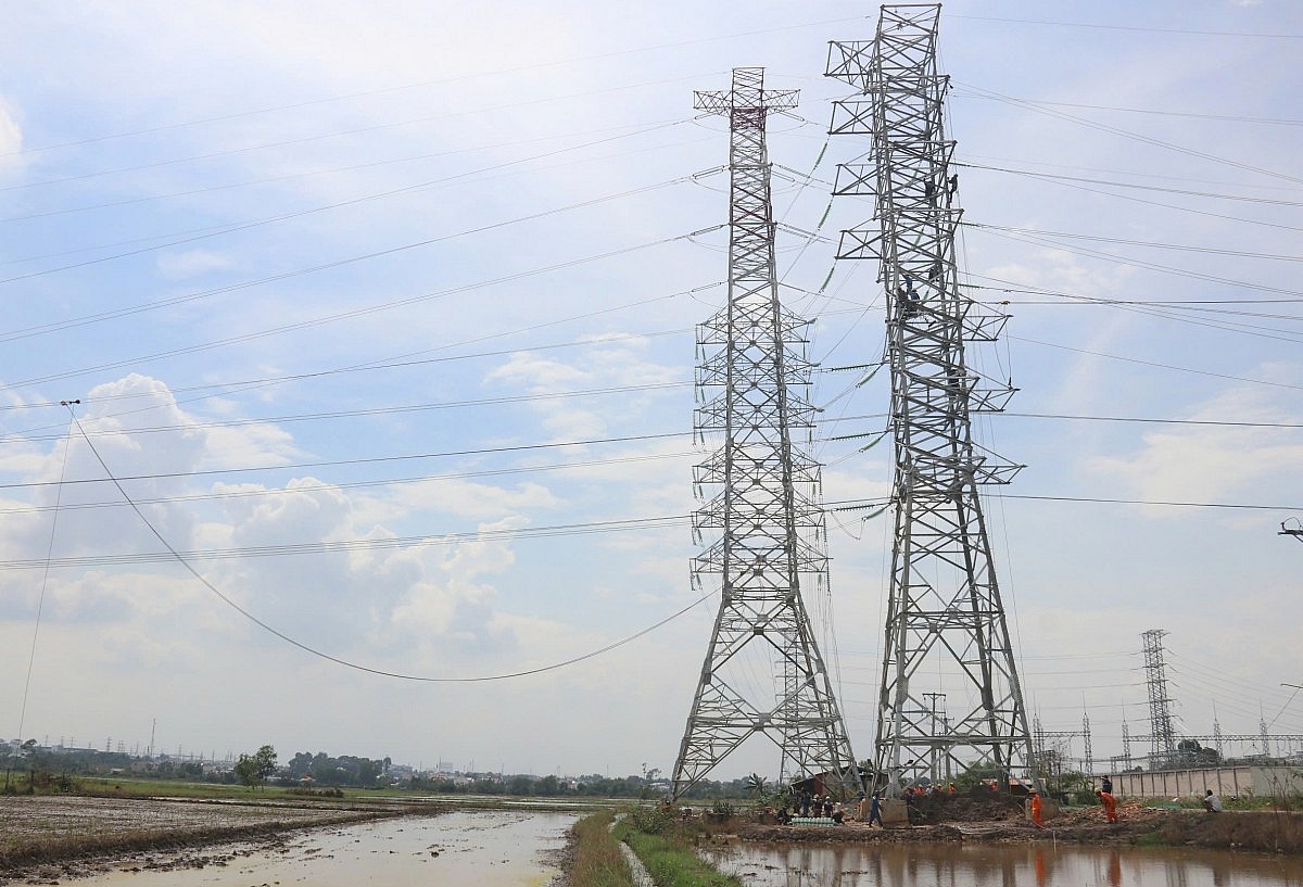 Ngành điện miền Nam: Đưa vào vận hành hàng loạt công trình điện trọng điểm phục vụ phát triển kinh tế