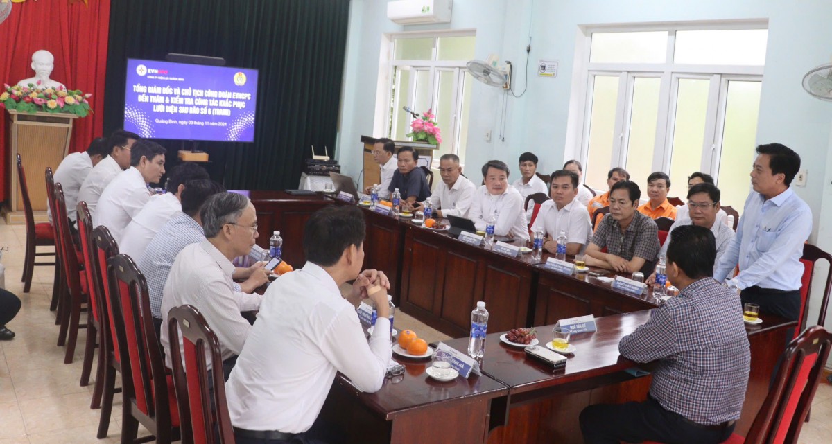 Quang cảnh buổi làm việc (Ảnh:CTV) Quang cảnh buổi làm việc (Ảnh:CTV)