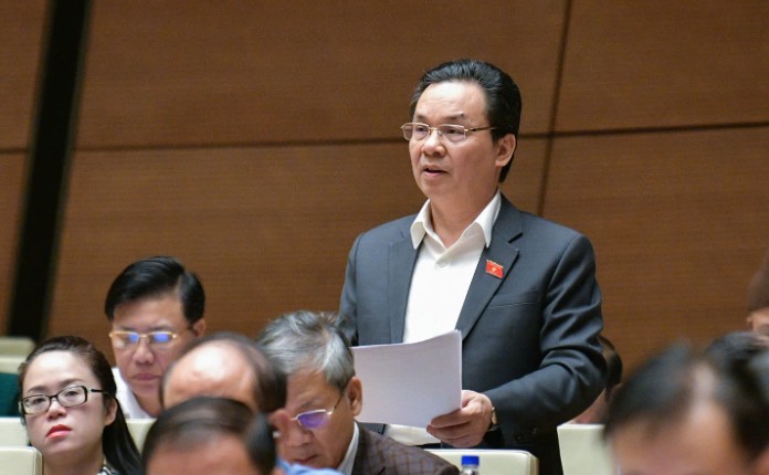 ĐBQH Hoàng Văn Cương cho rằng, đầu tư cho y tế và giáo dục còn mờ nhạt ĐBQH Hoàng Văn Cương cho rằng, đầu tư cho y tế và giáo dục còn mờ nhạt