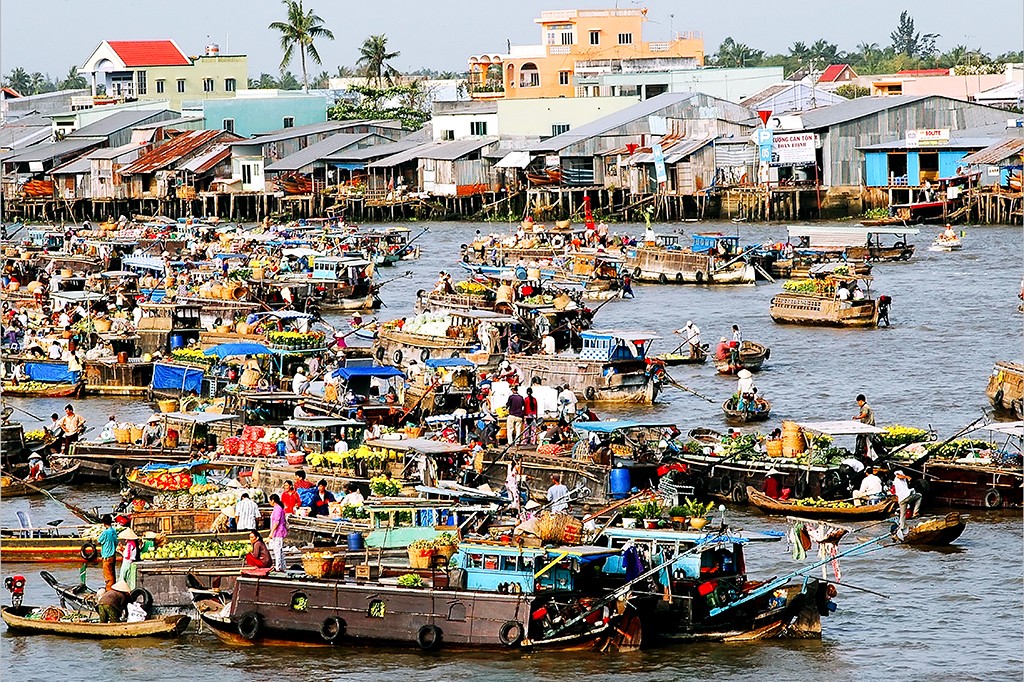 Chợ nổi Cái Răng là văn hóa đặc trưng của TP. Cần Thơ. Ảnh Cantho.gov