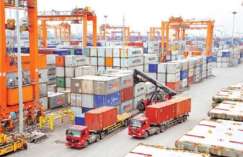 Bộ Công Thương đặt mục tiêu xuất khẩu năm 2025 tăng khoảng 6% so với 2024