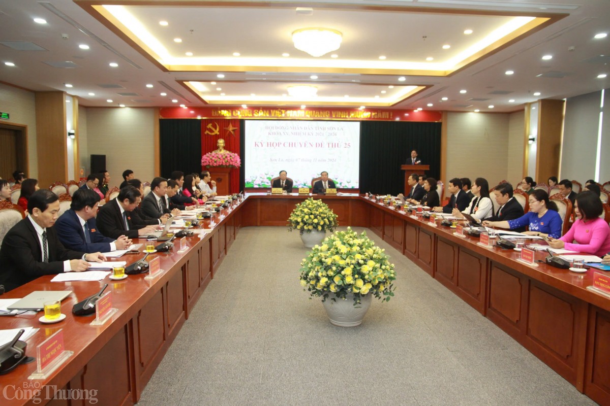 Nguyễn Đình Việt được bầu làm Chủ tịch Ủy ban nhân dân tỉnh Sơn La Nguyễn Đình Việt được bầu làm Chủ tịch Ủy ban nhân dân tỉnh Sơn La