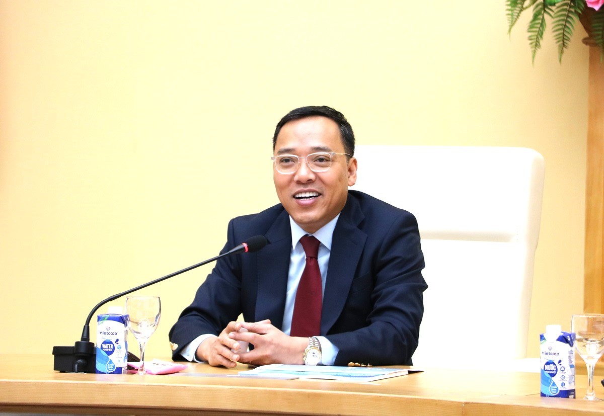 Thứ trưởng Nguyễn Hoàng Long làm việc với Hội đồng năng lượng gió toàn cầu (GWEC) Thứ trưởng Nguyễn Hoàng Long làm việc với Hội đồng năng lượng gió toàn cầu (GWEC)