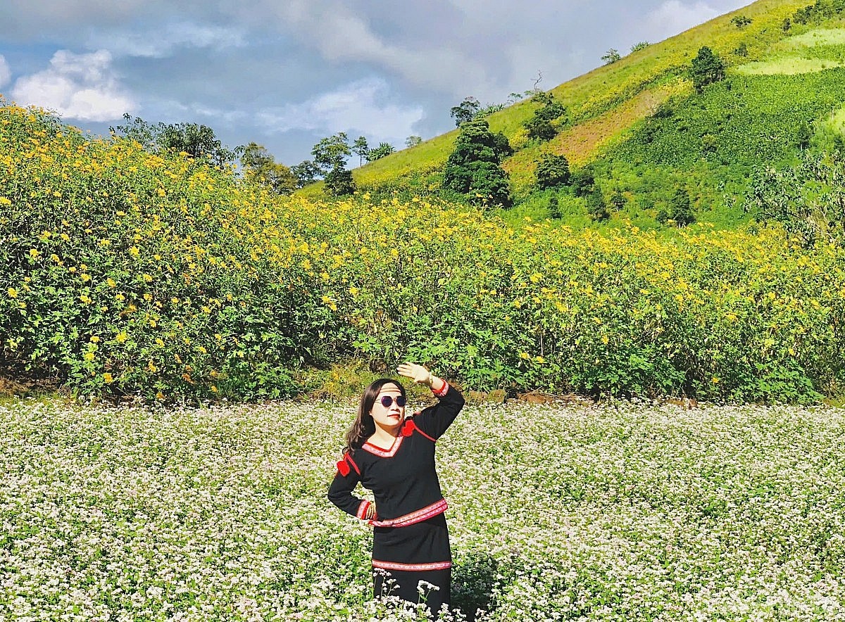 Đa dạng hình thức kinh doanh ‘thời vụ’ trong tuần lễ hoa dã quỳ Chư Đang Ya