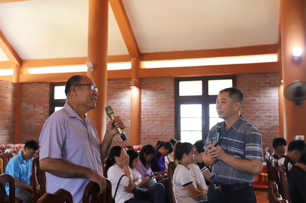 Sở Du lịch Quảng Ninh phối hợp với Uỷ ban nhân dân huyện Bình Liêu tổ chức chương trình tập huấn đào tạo, bồi dưỡng, nâng cao nhận thức du lịch sinh thái, cộng đồng năm 2024 Sở Du lịch Quảng Ninh phối hợp với Uỷ ban nhân dân huyện Bình Liêu tổ chức chương trình tập huấn đào tạo, bồi dưỡng, nâng cao nhận thức du lịch sinh thái, cộng đồng năm 2024