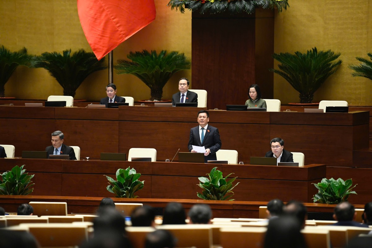 Bộ trưởng Bộ Công Thương giải trình vấn đề đại biểu nêu về dự thảo Luật Điện lực (sửa đổi) Bộ trưởng Bộ Công Thương giải trình vấn đề đại biểu nêu về dự thảo Luật Điện lực (sửa đổi)