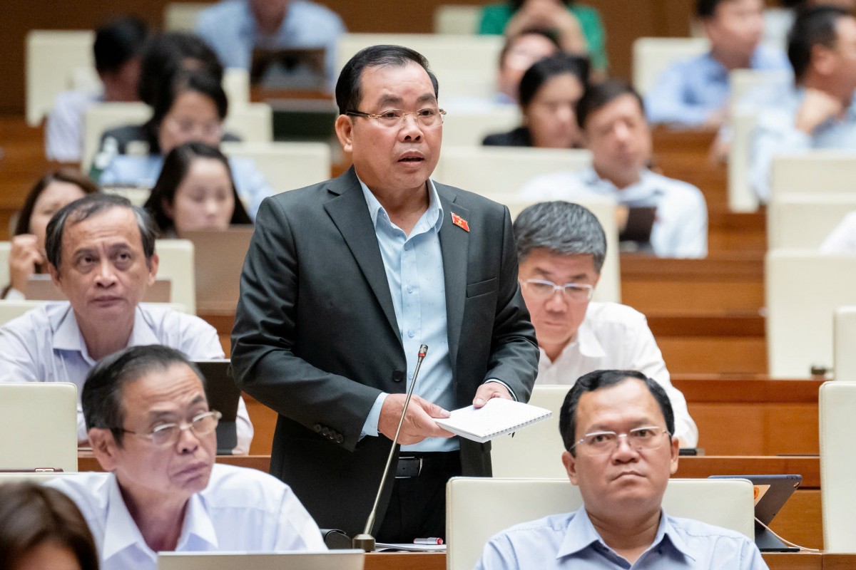 Đại biểu Nguyễn Quang Huân - Đoàn ĐBQH tỉnh Bình Dương Đại biểu Nguyễn Quang Huân - Đoàn ĐBQH tỉnh Bình Dương