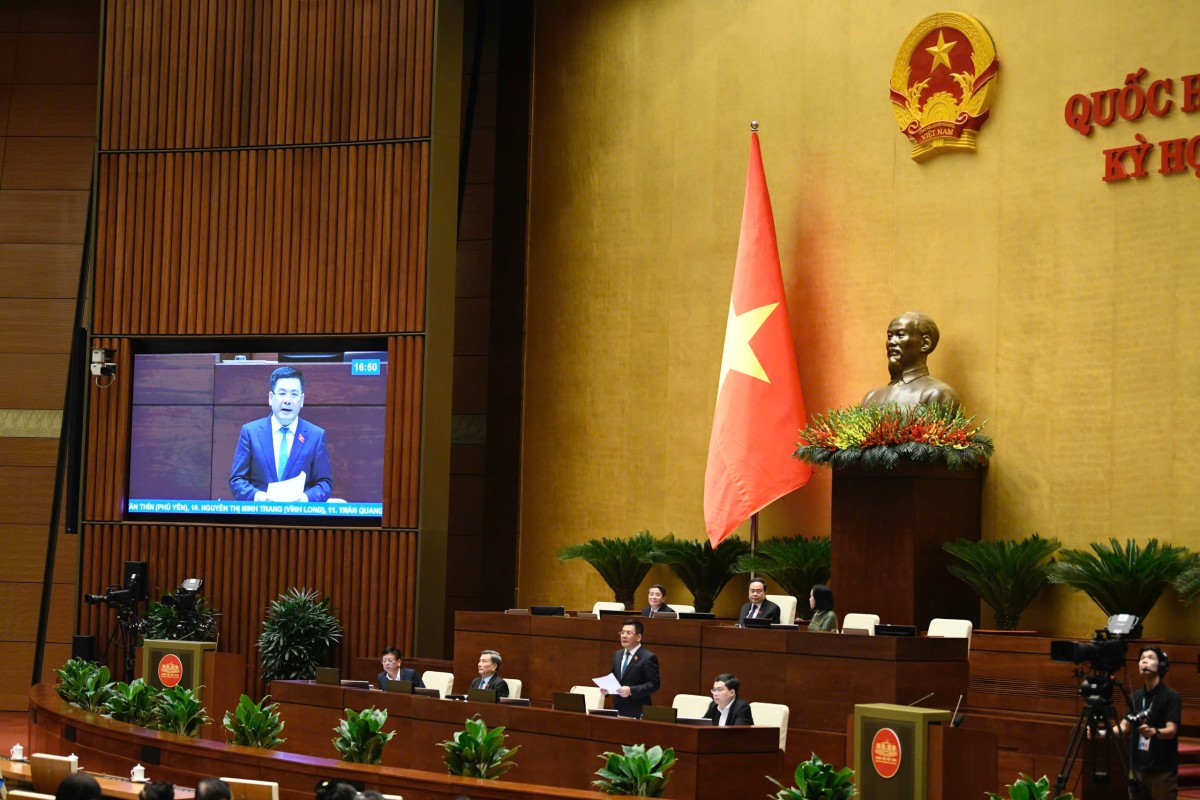 Bộ trưởng Bộ Công Thương giải trình vấn đề đại biểu nêu về dự thảo Luật Điện lực (sửa đổi) Bộ trưởng Bộ Công Thương giải trình vấn đề đại biểu nêu về dự thảo Luật Điện lực (sửa đổi)