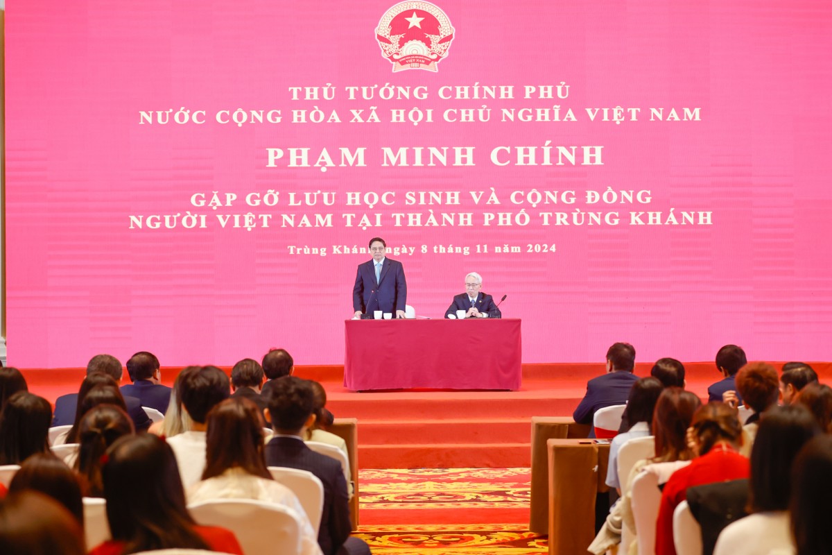 Thủ tướng Phạm Minh Chính đã gặp gỡ lưu học sinh và cộng đồng người Việt Nam tại thành phố Trùng Khánh. Ảnh: VPG/Nhật Bắc Thủ tướng Phạm Minh Chính đã gặp gỡ lưu học sinh và cộng đồng người Việt Nam tại thành phố Trùng Khánh. Ảnh: VPG/Nhật Bắc
