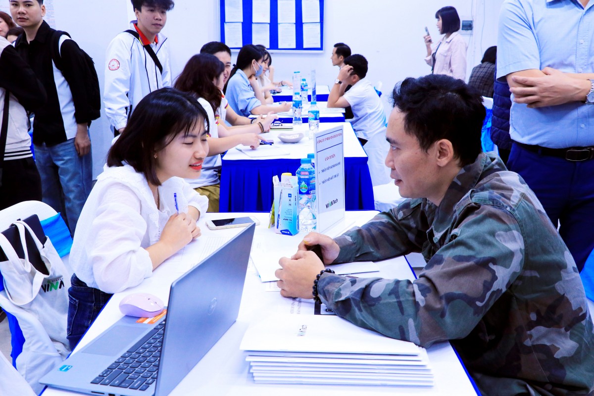 hỗ trợ việc làm cho người lao động ngoài nước trở về hỗ trợ việc làm cho người lao động ngoài nước trở về