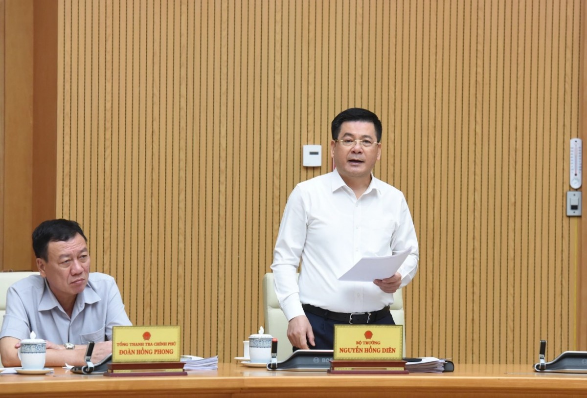 Bộ trưởng Nguyễn Hồng Diên nêu 4 vi phạm của các sàn thương mại điện tử chưa đăng ký Bộ trưởng Nguyễn Hồng Diên nêu 4 vi phạm của các sàn thương mại điện tử chưa đăng ký