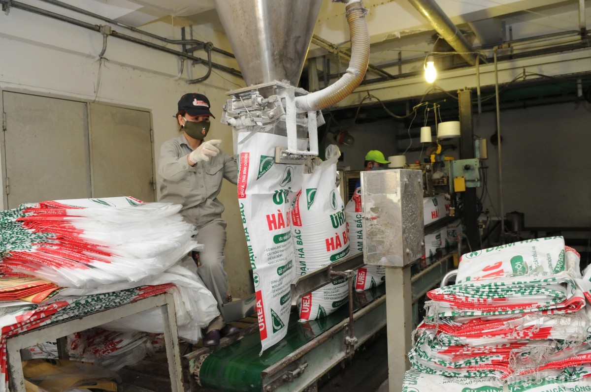 Ngành công nghiệp hóa chất là công nghiệp nền tảng, chiếm tỷ lệ 2-5% GDP toàn ngành công nghiệp