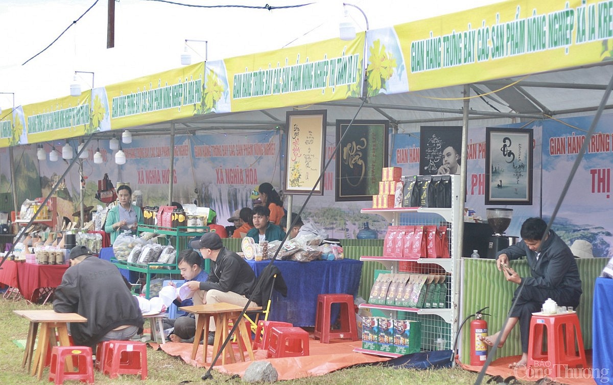 Gia Lai: Nâng tầm sản vật địa phương thông qua phiên chợ nông sản an toàn