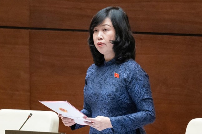 Bộ trưởng Y tế Đào Hồng Lan trả lời chất vấn Bộ trưởng Y tế Đào Hồng Lan trả lời chất vấn