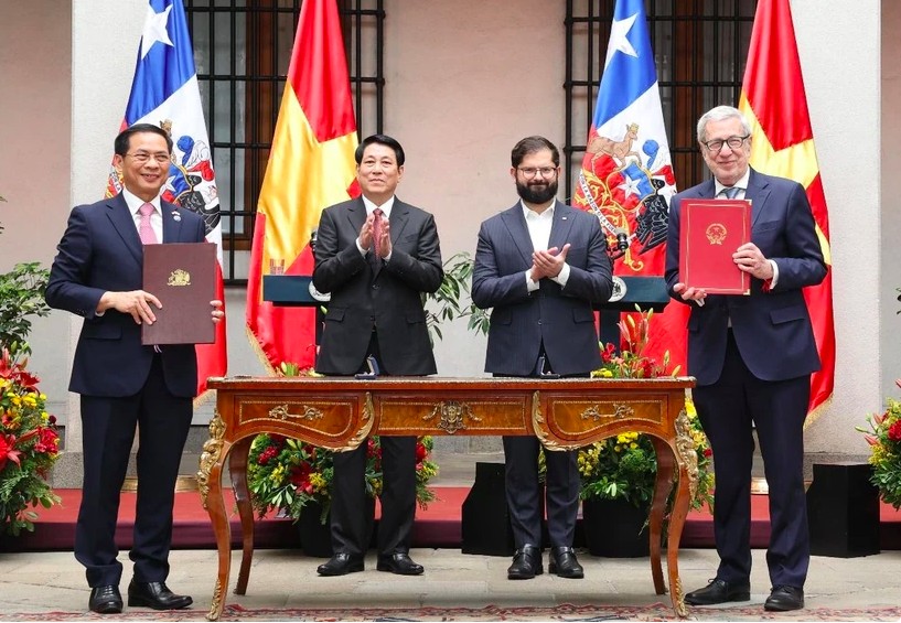 Tuyên bố chung giữa nước Cộng hòa xã hội chủ nghĩa Việt Nam và Cộng hòa Chile Tuyên bố chung giữa nước Cộng hòa xã hội chủ nghĩa Việt Nam và Cộng hòa Chile