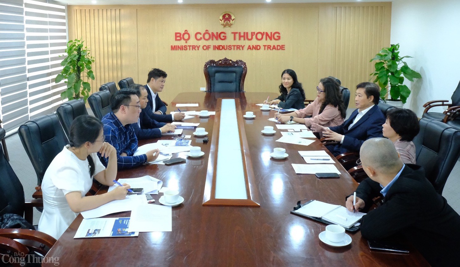 Quang cảnh buổi làm việc. Ảnh: Trần Đình Quang cảnh buổi làm việc. Ảnh: Trần Đình