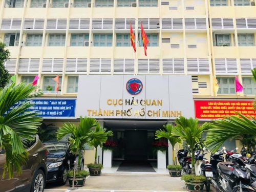 TP. Hồ Chí Minh: Tạm hoãn xuất cảnh 4 nữ giám đốc doanh nghiệp TP. Hồ Chí Minh: Tạm hoãn xuất cảnh 4 nữ giám đốc doanh nghiệp