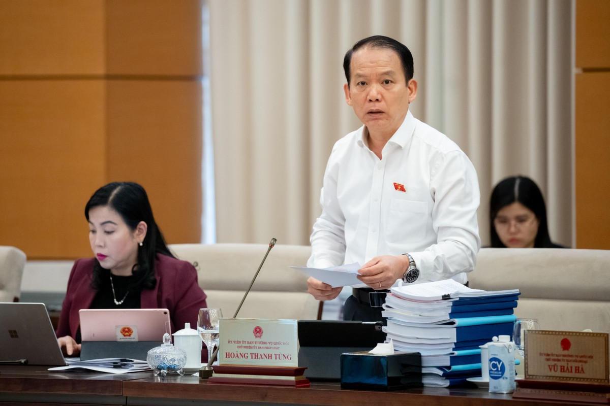 Chủ nhiệm Ủy ban Pháp luật Hoàng Thanh Tùng Chủ nhiệm Ủy ban Pháp luật Hoàng Thanh Tùng