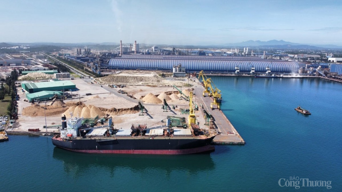 Cần sớm đầu tư để xứng tầm là cảng biển loại I quốc gia Cần sớm đầu tư để xứng tầm là cảng biển loại I quốc gia