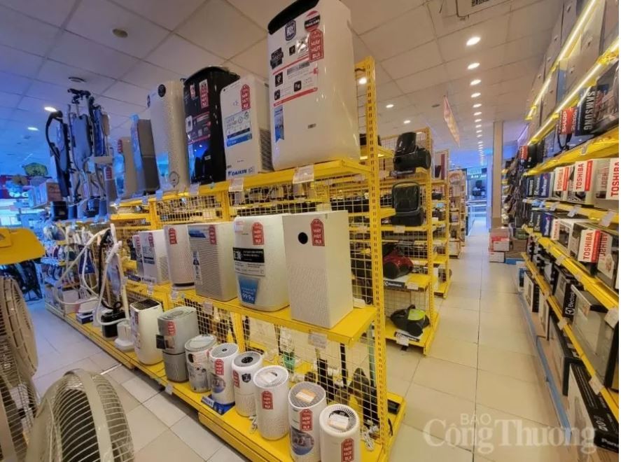 Thị trường máy lọc không khí đa dạng về mẫu mã và giá cả. Thị trường máy lọc không khí đa dạng về mẫu mã và giá cả.