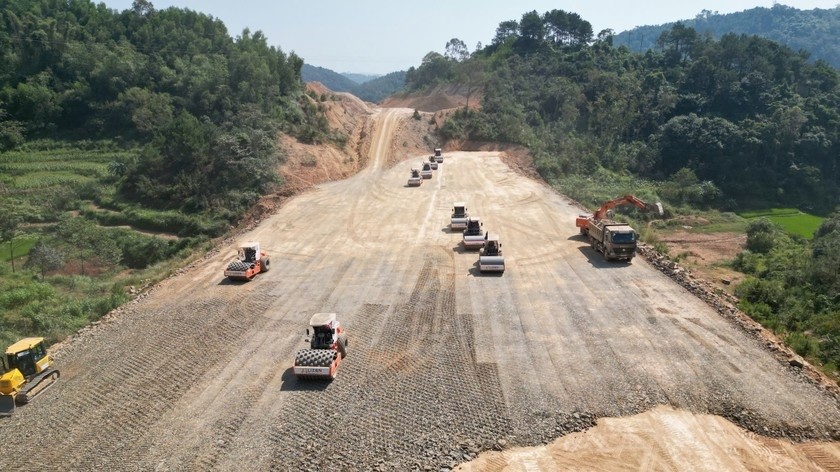 Dự án Cao tốc Hữu Nghị - Chi Lăng Dự án Cao tốc Hữu Nghị - Chi Lăng