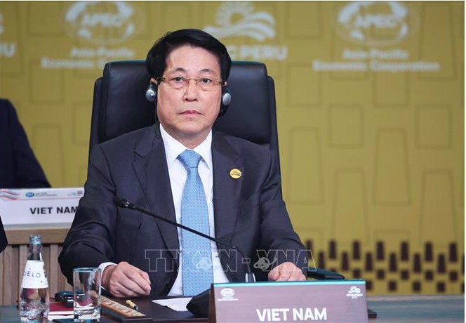 Chủ tịch nước Lương Cường dự Đối thoại không chính thức giữa các nhà lãnh đạo APEC với khách mời. Ảnh: Lâm Khánh/TTXVN Chủ tịch nước Lương Cường dự Đối thoại không chính thức giữa các nhà lãnh đạo APEC với khách mời. Ảnh: Lâm Khánh/TTXVN