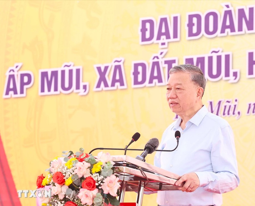 Tổng Bí thư Tô Lâm dự Ngày hội Đại đoàn kết dân tại ấp Mũi, xã Đất Mũi (Cà Mau) Tổng Bí thư Tô Lâm dự Ngày hội Đại đoàn kết dân tại ấp Mũi, xã Đất Mũi (Cà Mau)
