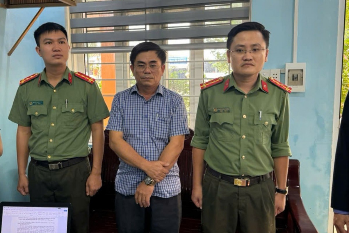 undefined Khởi tố 11 bị can “Vi phạm quy định về đấu thầu gây hậu quả nghiêm trọng”