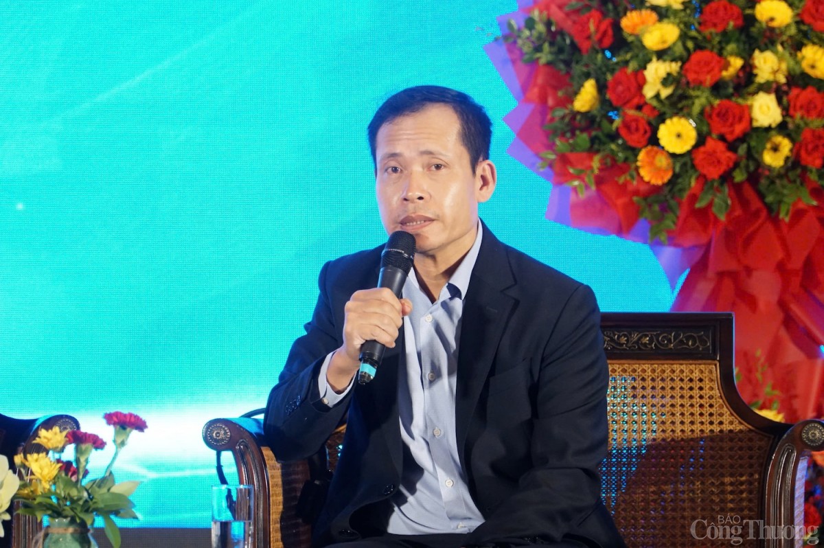 Ông Nguyễn Ngọc Thuyên – Đại diện Chương trình Hộ chiếu Logistics thế giới tại Việt Nam cho rằng cùng với Bộ Công Thương, sự tham gia sâu của Hải quan đóng vai trò rất quan trọng để tạo thuận lợi cho thương mại Ông Nguyễn Ngọc Thuyên – Đại diện Chương trình Hộ chiếu Logistics thế giới tại Việt Nam cho rằng cùng với Bộ Công Thương, sự tham gia sâu của Hải quan đóng vai trò rất quan trọng để tạo thuận lợi cho thương mại