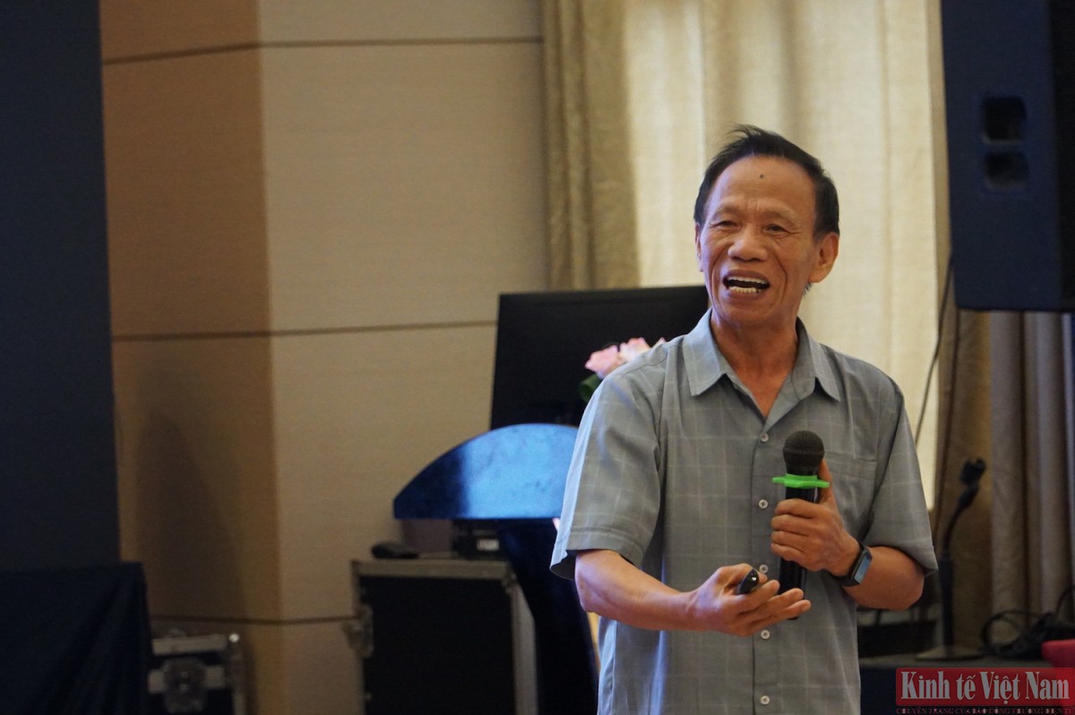 Ông Hoàng Trọng Thủy – Chuyên gia cao cấp về nông nghiệp Ông Hoàng Trọng Thủy – Chuyên gia cao cấp về nông nghiệp