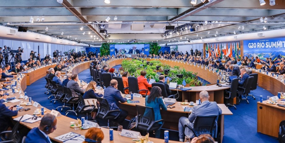 Thủ tướng Phạm Minh Chính đề xuất ba bảo đảm chiến lược cho công cuộc xóa bỏ đói nghèo trên toàn cầu Thủ tướng Phạm Minh Chính đề xuất ba bảo đảm chiến lược cho công cuộc xóa bỏ đói nghèo trên toàn cầu