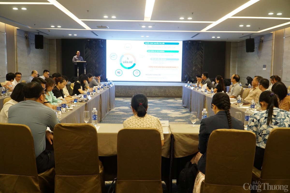 Tọa đàm trao đổi trực tiếp với lãnh đạo doanh nghiệp về Hệ sinh thái tận dụng FTA thế hệ mới trong lĩnh vực dệt may tại TP. Đà Nẵng Tọa đàm trao đổi trực tiếp với lãnh đạo doanh nghiệp về Hệ sinh thái tận dụng FTA thế hệ mới trong lĩnh vực dệt may tại TP. Đà Nẵng