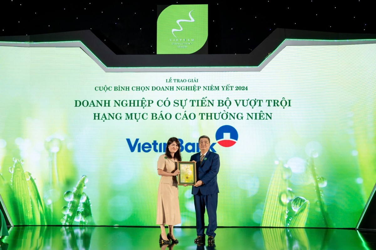 VietinBank giành cú đúp giải thưởng về Báo cáo thường niên tại VLCA 2024 VietinBank giành cú đúp giải thưởng về Báo cáo thường niên tại VLCA 2024