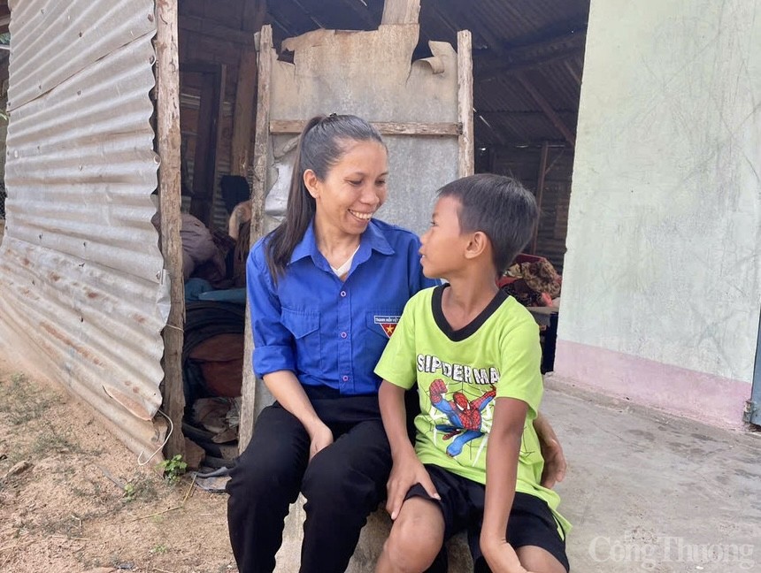 Chuyện về cô giáo Gia Lai vượt gia cảnh khó khăn, 9 năm miệt mài lên lớp yêu trẻ