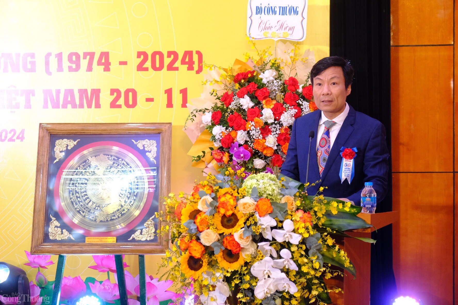 TS. Nguyễn Thiện Nam, Hiệu trưởng Nhà trường phát biểu tại buổi lễ. Ảnh: Trần Đình TS. Nguyễn Thiện Nam, Hiệu trưởng Nhà trường phát biểu tại buổi lễ. Ảnh: Trần Đình