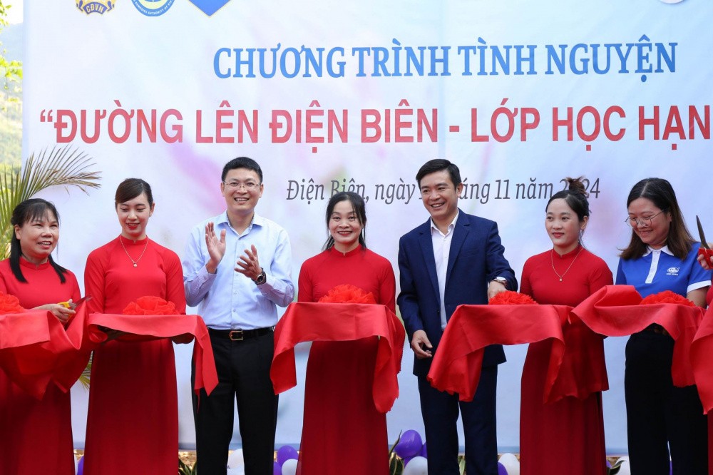 Cục Phòng vệ thương mại khánh thành ‘Lớp học hạnh phúc’ tại Điện Biên Cục Phòng vệ thương mại khánh thành ‘Lớp học hạnh phúc’ tại Điện Biên