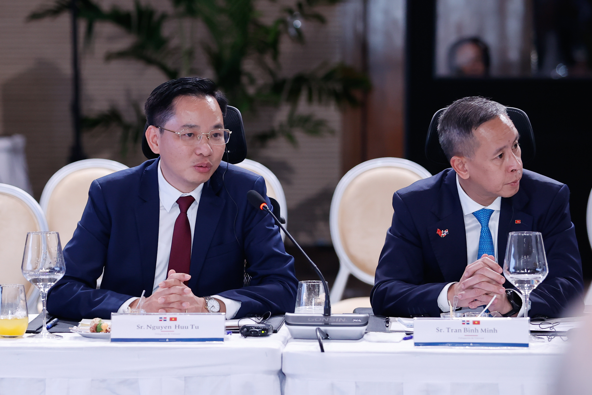 Thủ tướng đề nghị triển khai ngay các dự án thương mại, đầu tư Việt Nam-Dominica Thủ tướng đề nghị triển khai ngay các dự án thương mại, đầu tư Việt Nam-Dominica