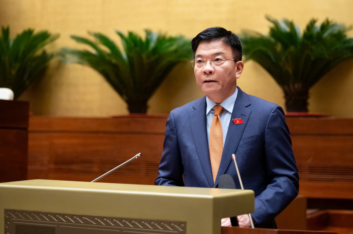 Phó Thủ tướng Chính phủ Lê Thành Long Phó Thủ tướng Chính phủ Lê Thành Long