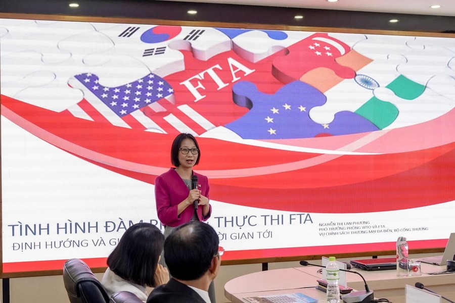 Đào tạo, bồi dưỡng nguồn nhân lực - 'chìa khóa vàng' để tận dụng tối đa các FTA Đào tạo, bồi dưỡng nguồn nhân lực - 'chìa khóa vàng' để tận dụng tối đa các FTA