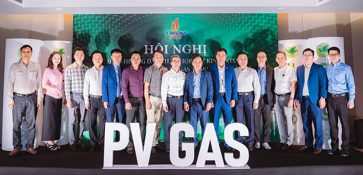 Lãnh đạo PV GAS cùng các lãnh đạo các đơn vị tham gia Hội nghị Lãnh đạo PV GAS cùng các lãnh đạo các đơn vị tham gia Hội nghị