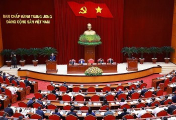 Nhân sự 25/11: Đồng ý cho các ông Bùi Văn Cường, Nguyễn Văn Thể thôi giữ chức Ủy viên Trung ương Đảng